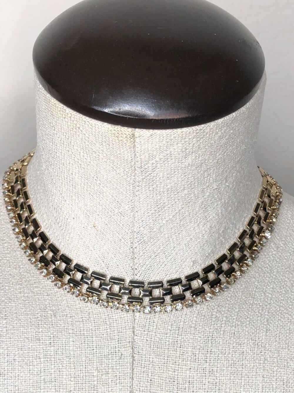 ELEGANT, Women's Cocktail Gold Toned Choker with Rhinestones